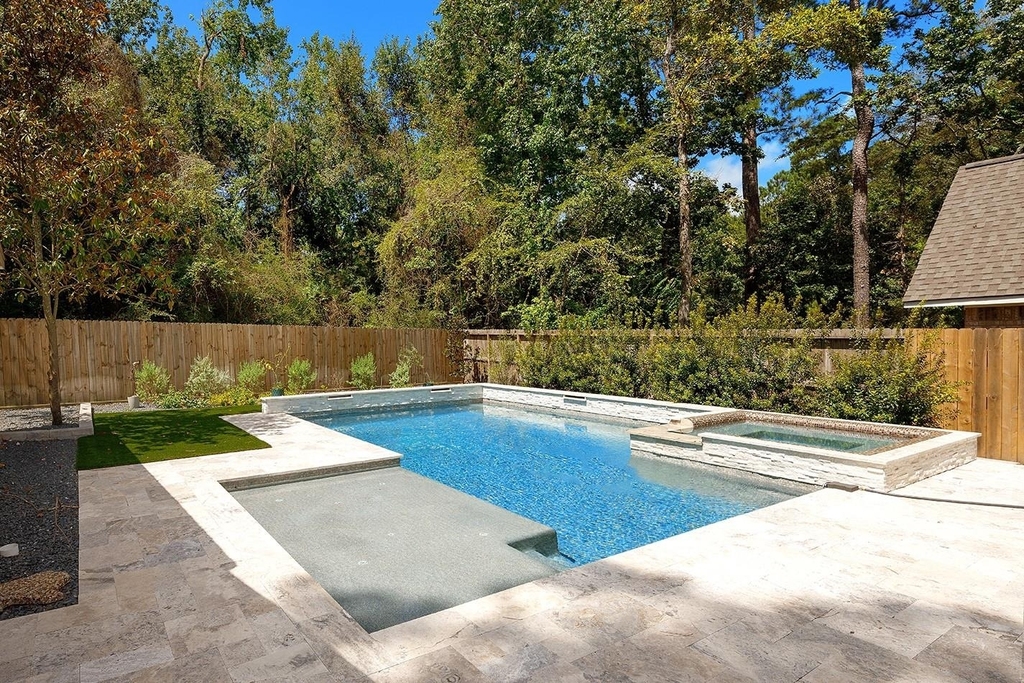 23 Shellbark - Photo 0
