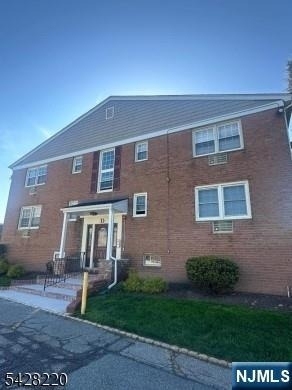 605 Grove - Photo 8