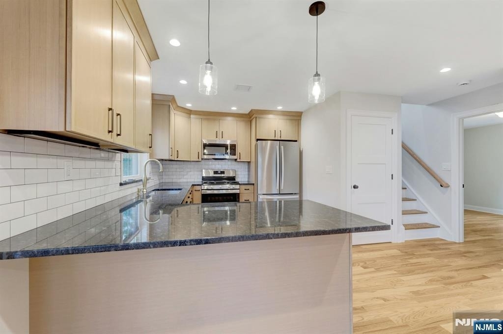 134 Johnson - Photo 10