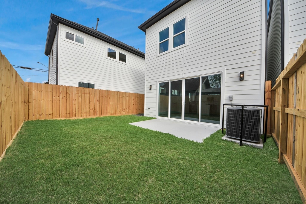 2408 Lorraine Street - Photo 38