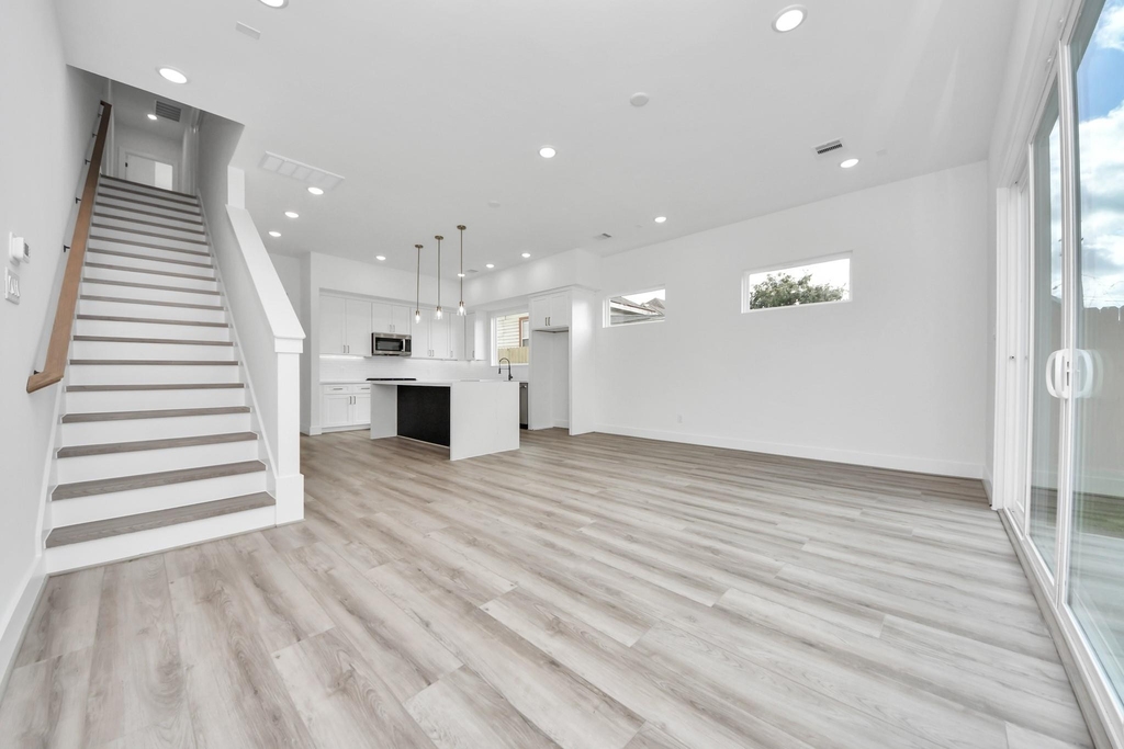 2408 Lorraine Street - Photo 20