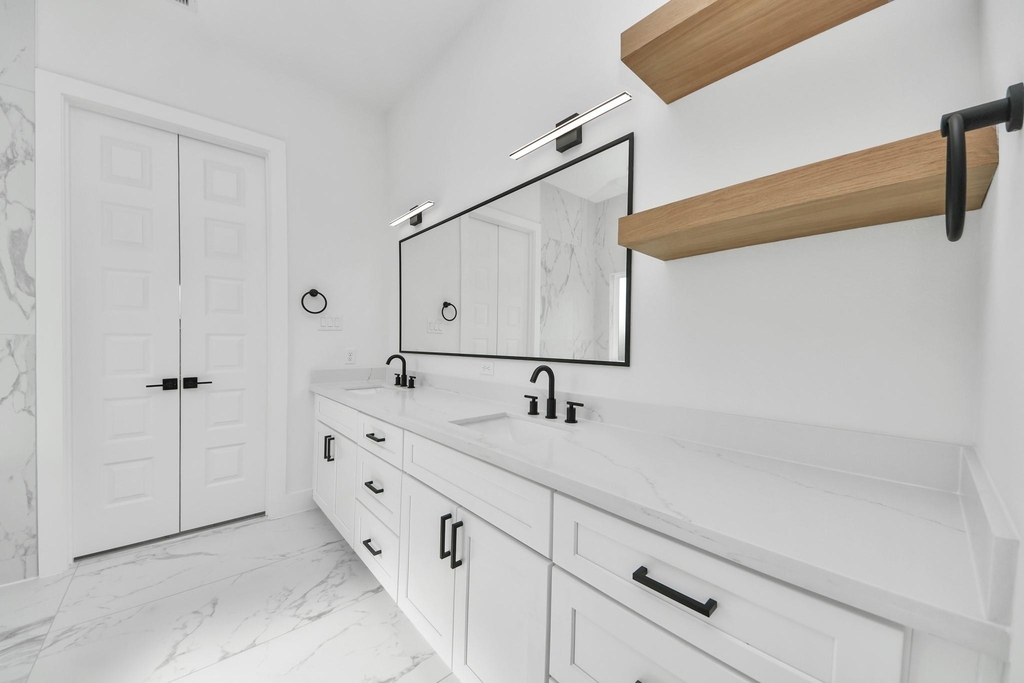 2408 Lorraine Street - Photo 28