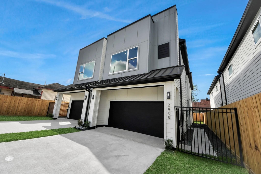 2408 Lorraine Street - Photo 1