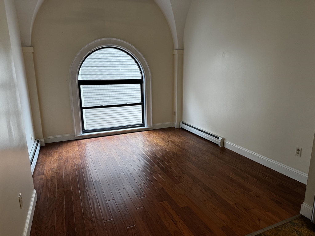 293 Central - Photo 3