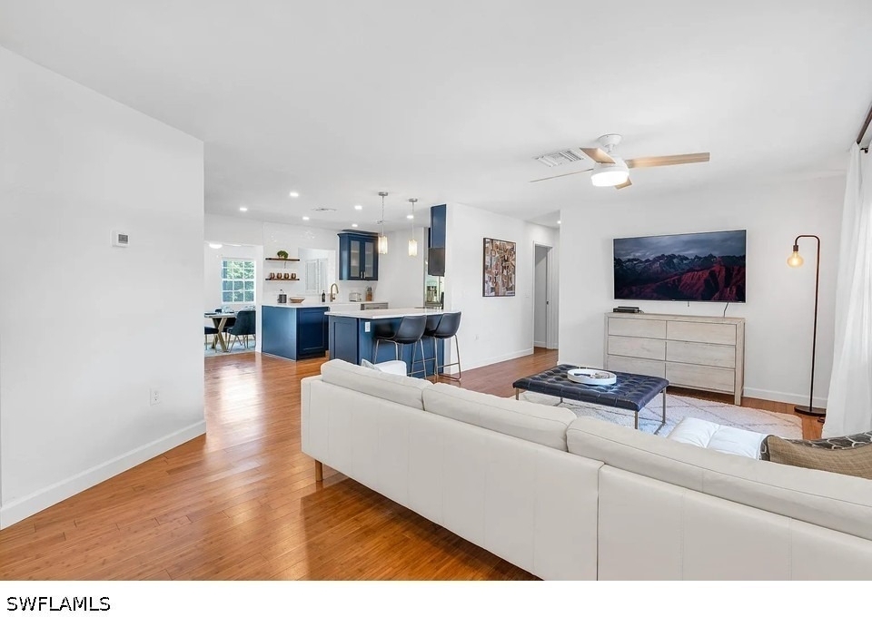 250 Willowick Drive - Photo 3