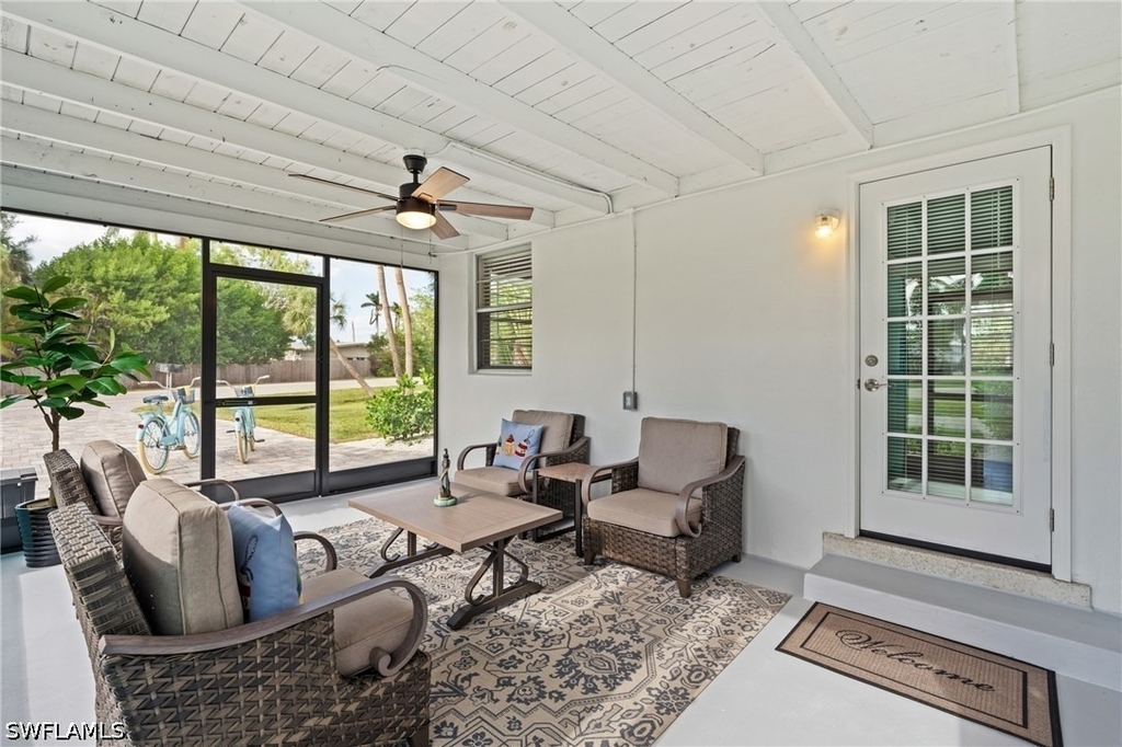 2134 Palm Street - Photo 2