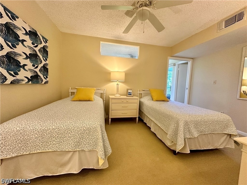 555 Park Shore Drive - Photo 21
