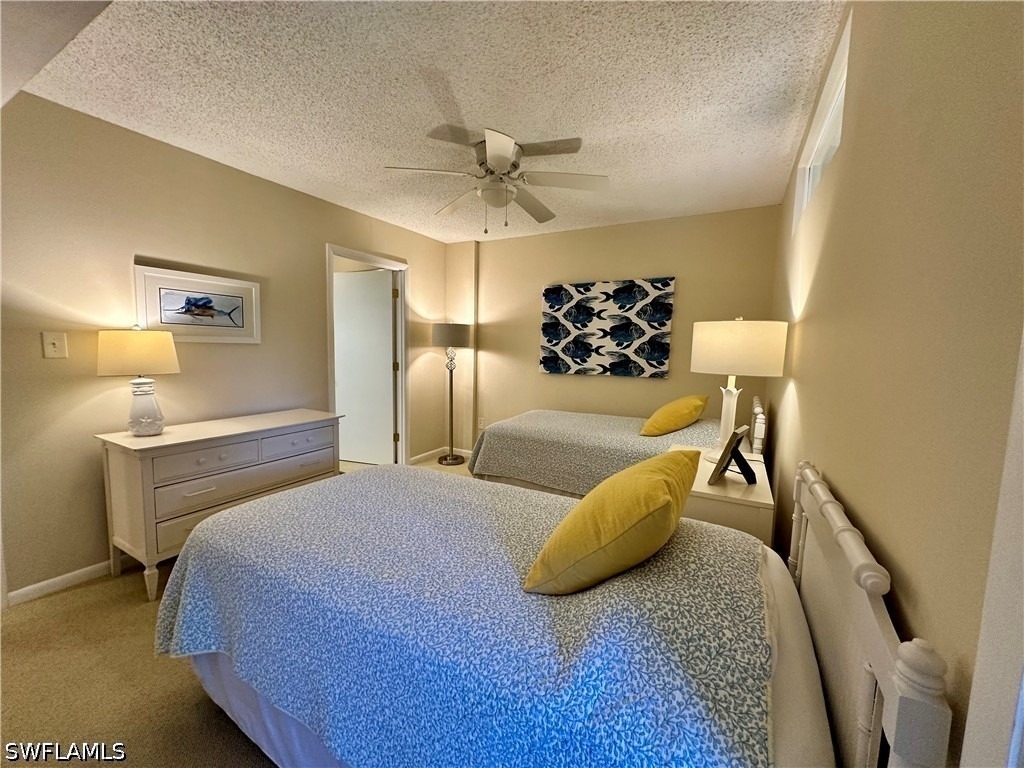 555 Park Shore Drive - Photo 24