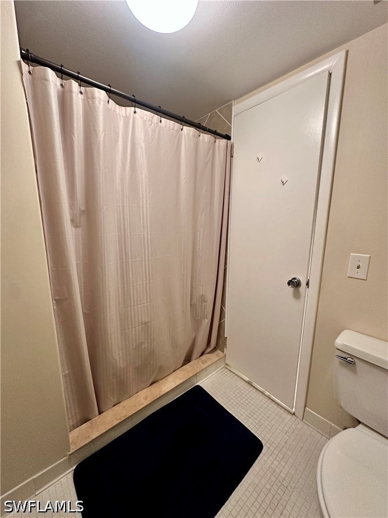 555 Park Shore Drive - Photo 19