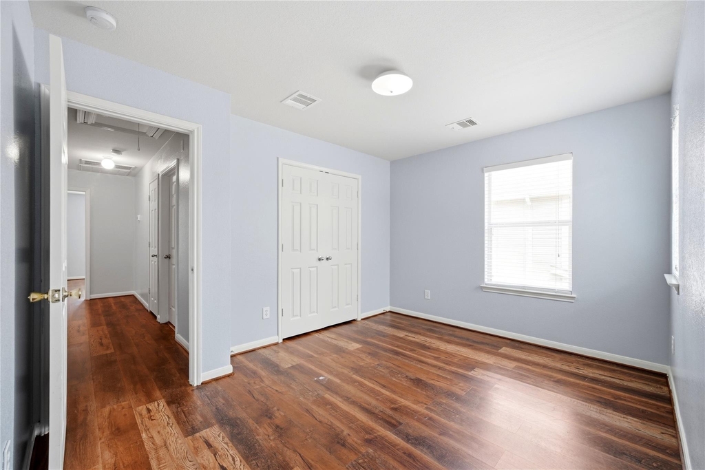 8010 Singing Sonnet Lane - Photo 17
