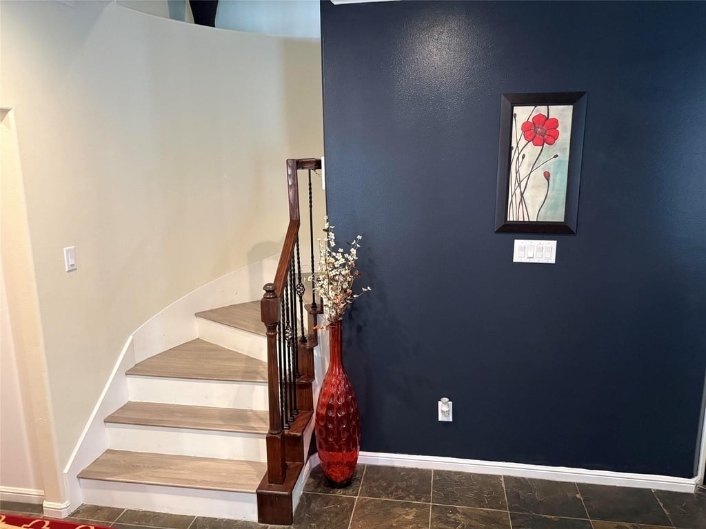 2209 Alabama Street - Photo 6