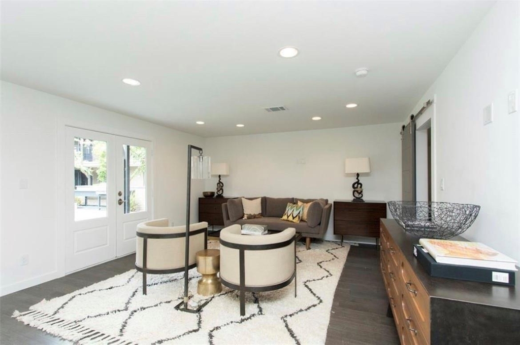 1410 Hyde Park Boulevard - Photo 15