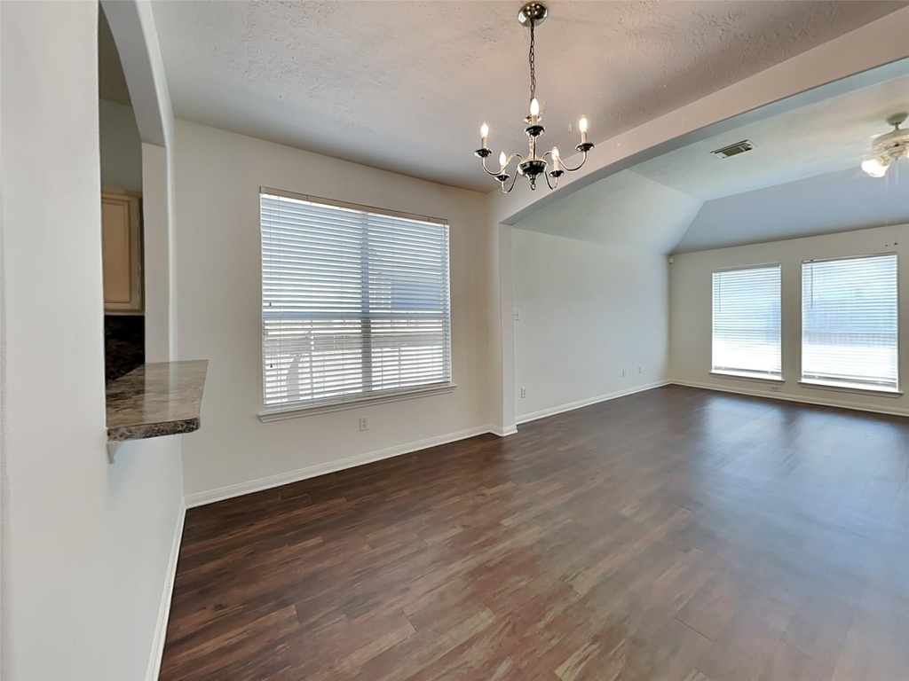 30 Huntington Bend Drive - Photo 2