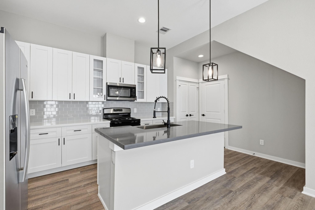 11303 Stonework Grove Lane - Photo 10