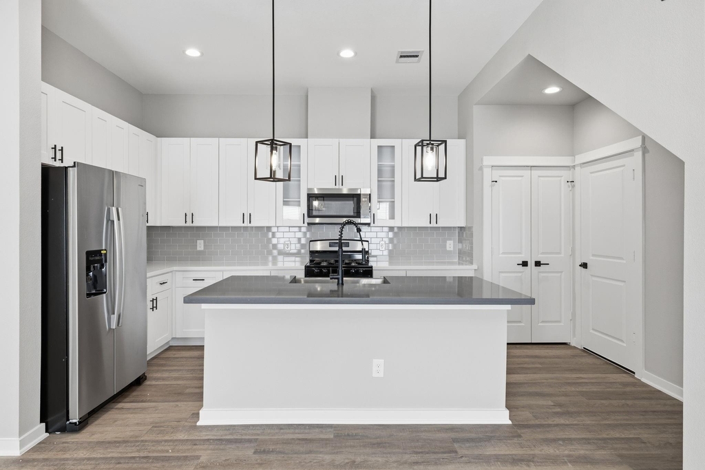 11303 Stonework Grove Lane - Photo 9