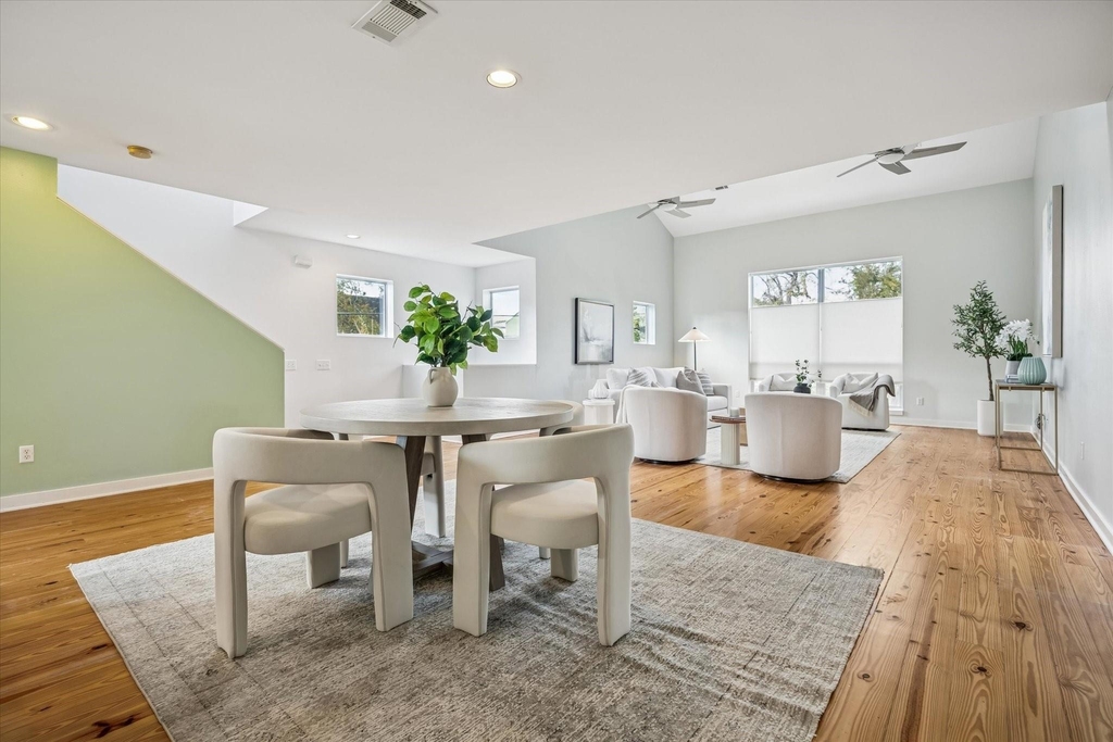 2508 Calumet Street - Photo 1