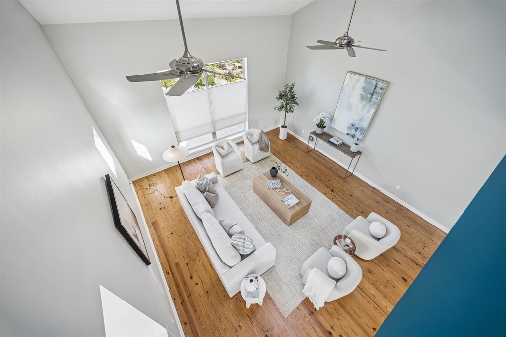 2508 Calumet Street - Photo 2