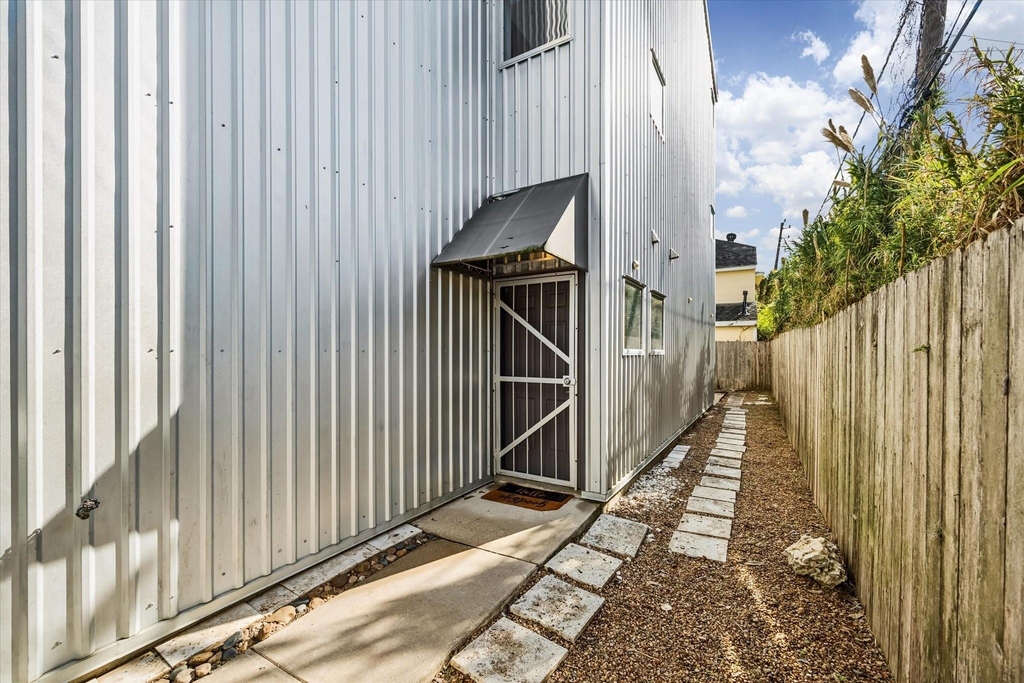 2508 Calumet Street - Photo 26