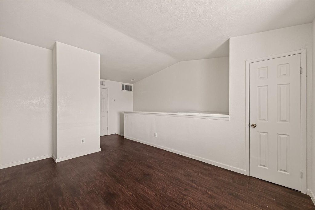 2110 Wilcrest Drive - Photo 24