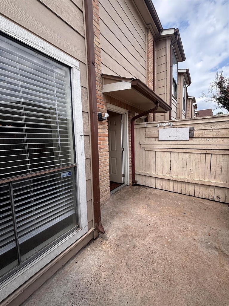 2110 Wilcrest Drive - Photo 2