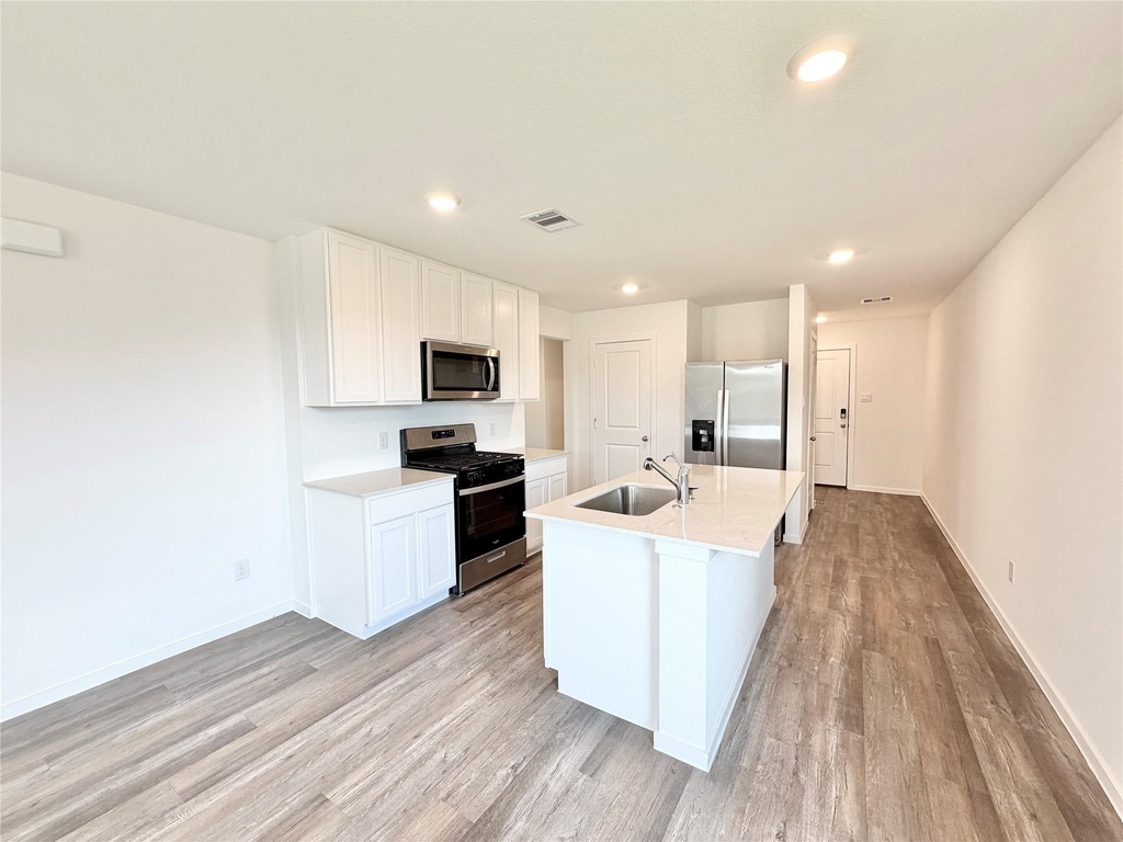 40839 Hawthorne Glades Street - Photo 3