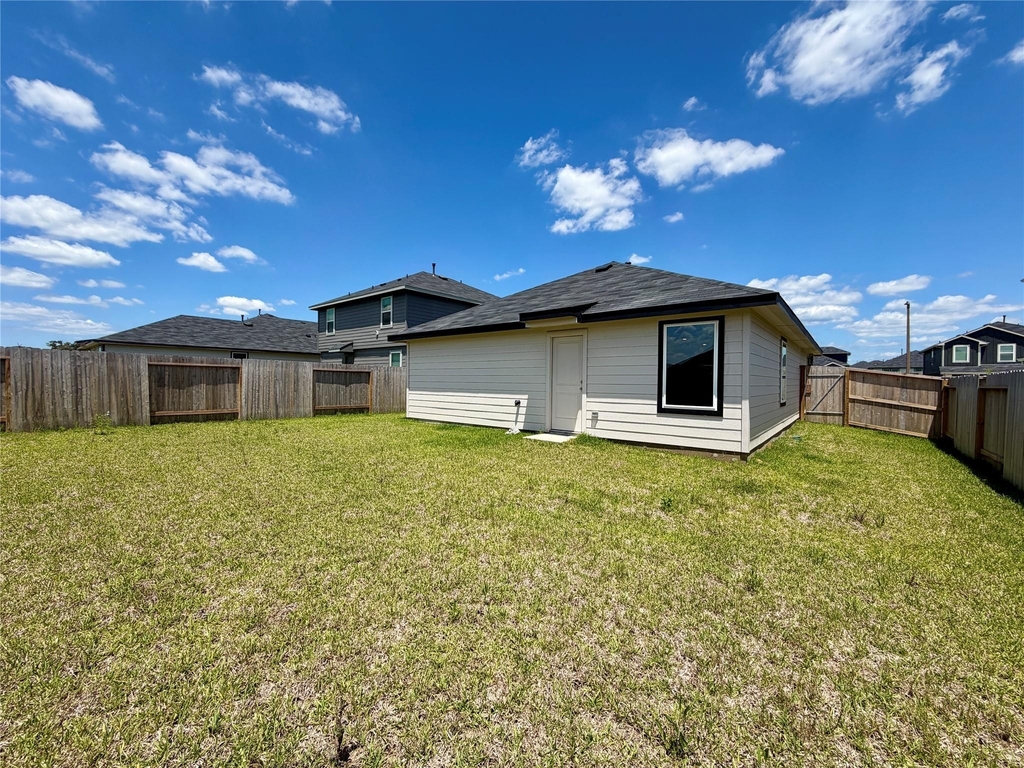 40839 Hawthorne Glades Street - Photo 13
