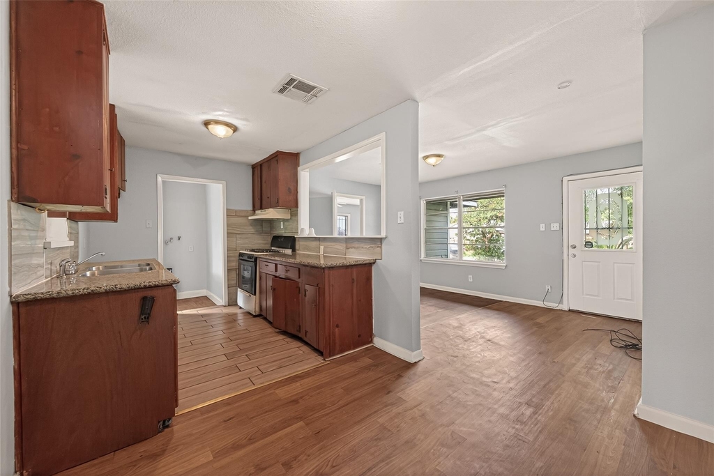 10506 Buffum Street - Photo 12