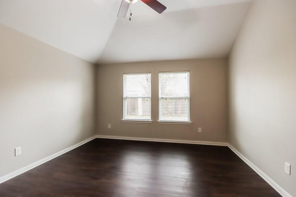 21519 Kings Bend Drive - Photo 5
