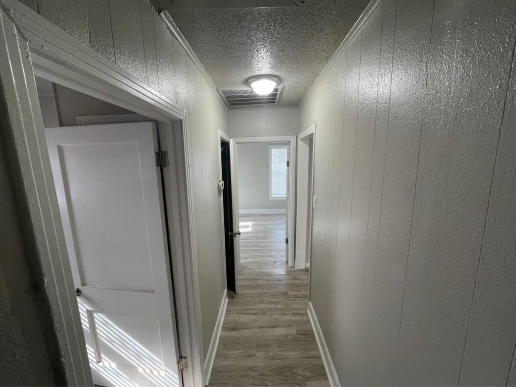 1649 19th Street - Photo 4