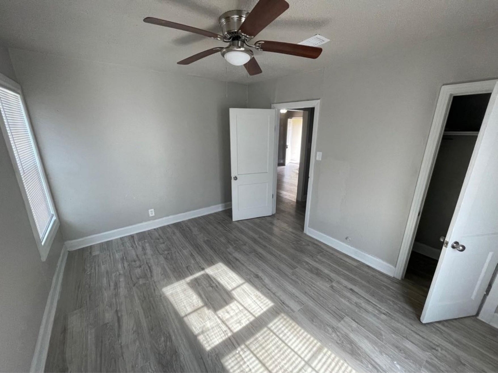 1649 19th Street - Photo 6