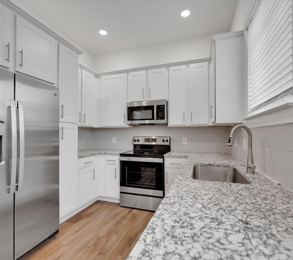 2709-808 Rockhill Road - Photo 5