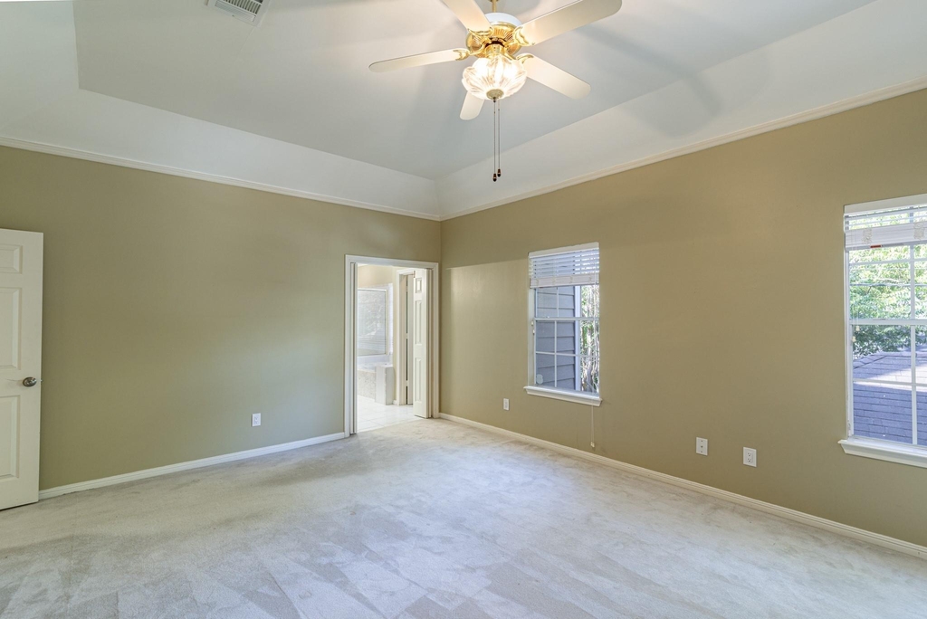 4418 Jane Street - Photo 21