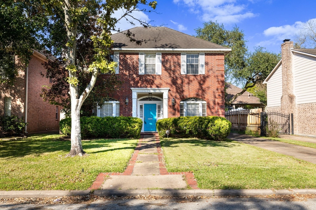 4418 Jane Street - Photo 0