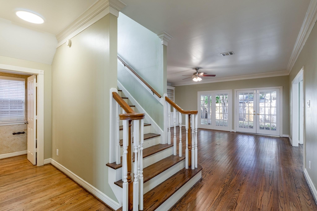 4418 Jane Street - Photo 12