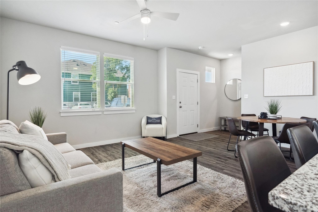 520-1304b Powell Drive - Photo 9