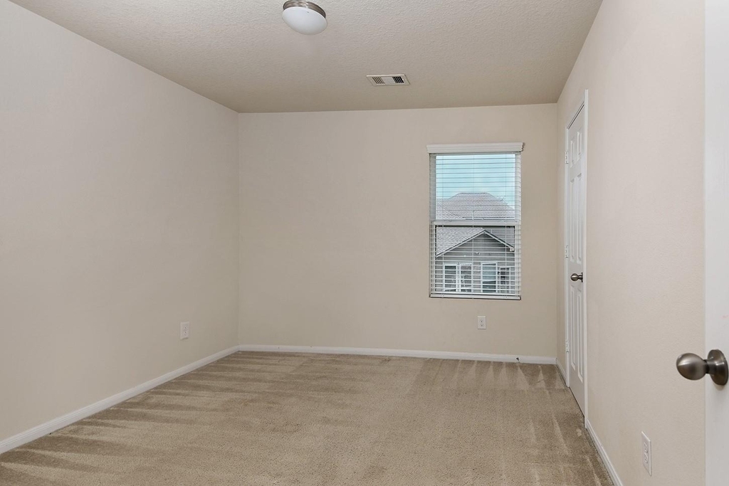 9960 Hyacinth Way - Photo 10