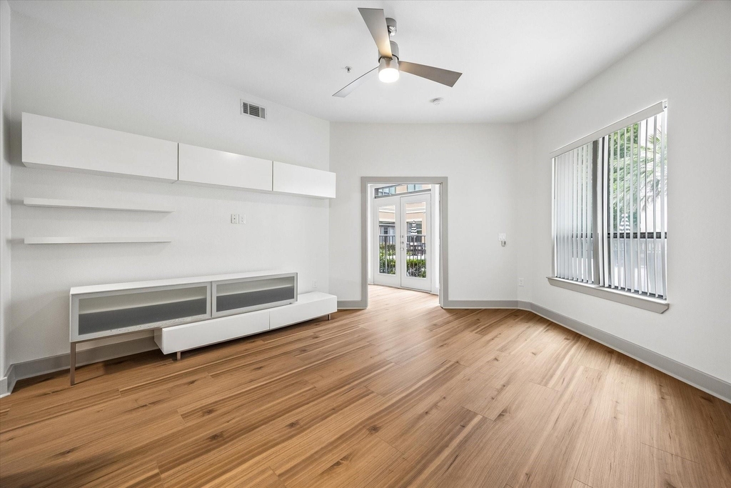 1901 Post Oak Boulevard - Photo 10