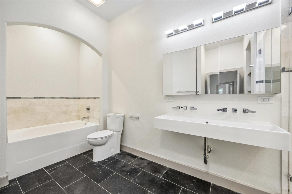 1901 Post Oak Boulevard - Photo 13