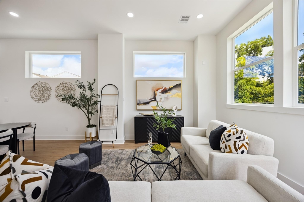 835 Rachel Street - Photo 9