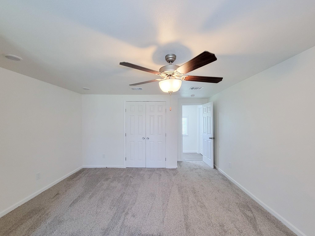 413 S Market Street - Photo 24