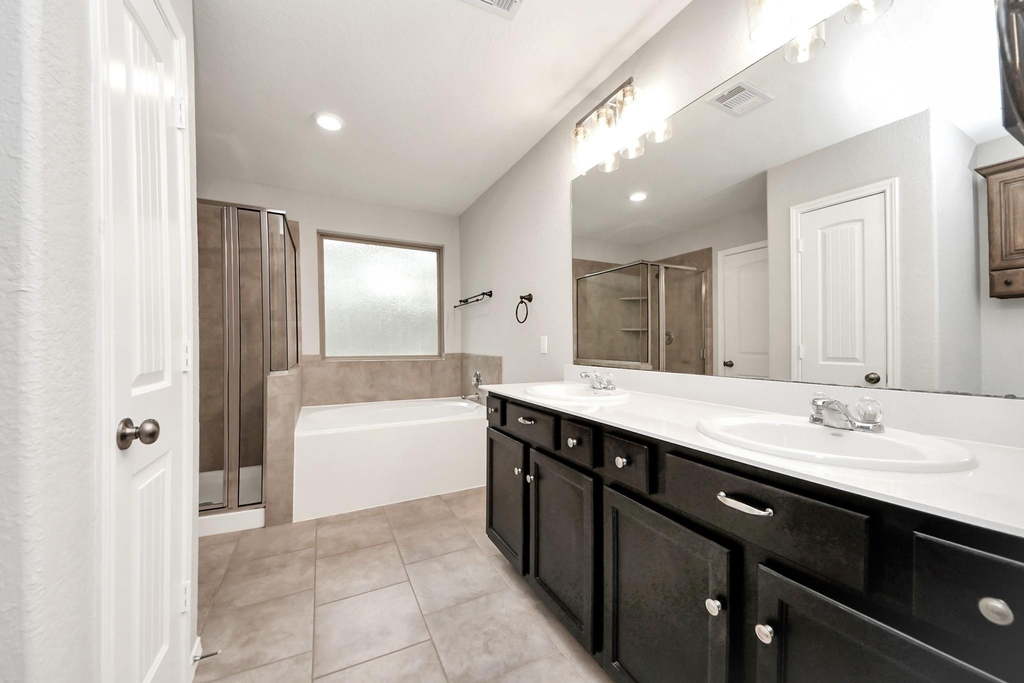 16130 Beachside Place - Photo 36
