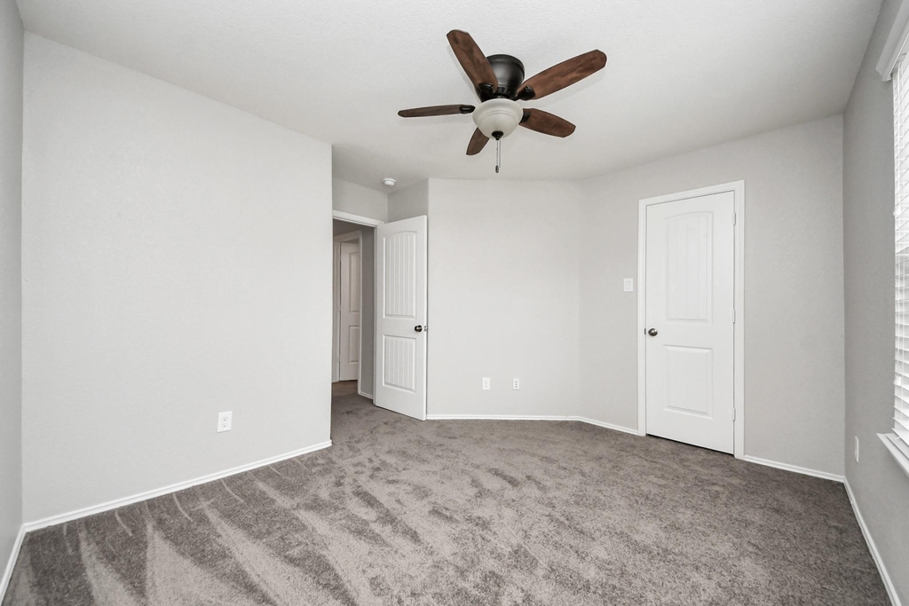 16130 Beachside Place - Photo 24
