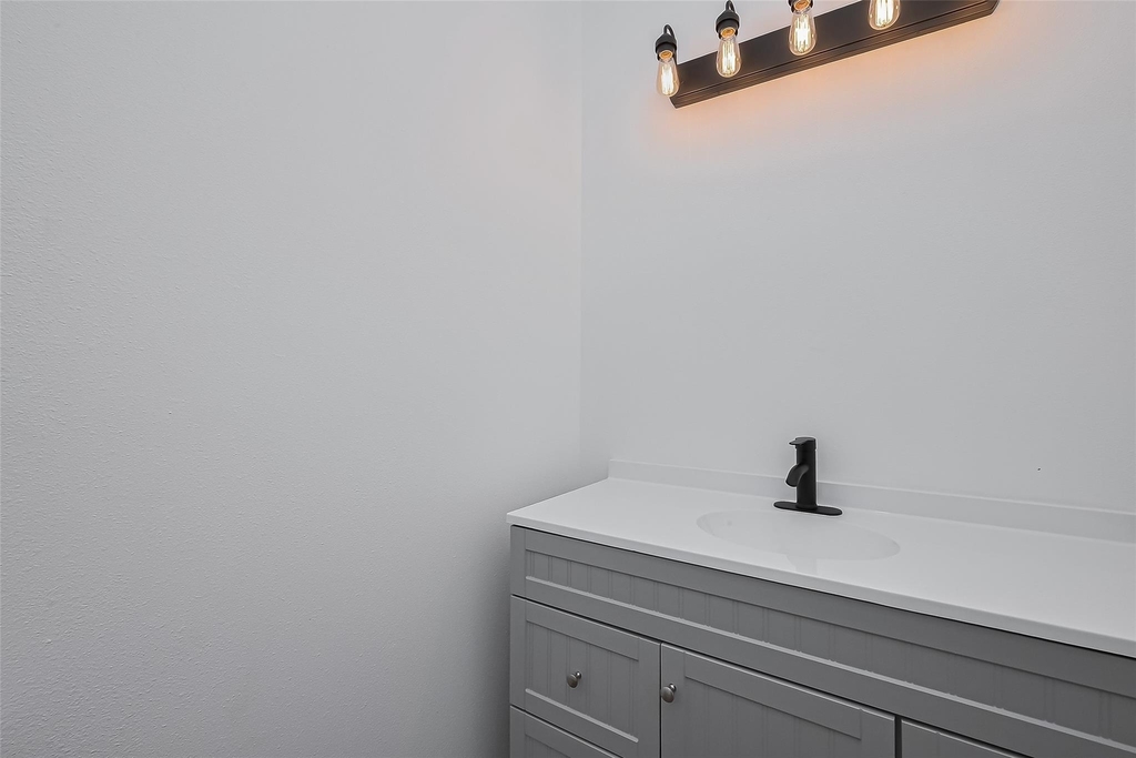 9005 Hilda Street - Photo 14