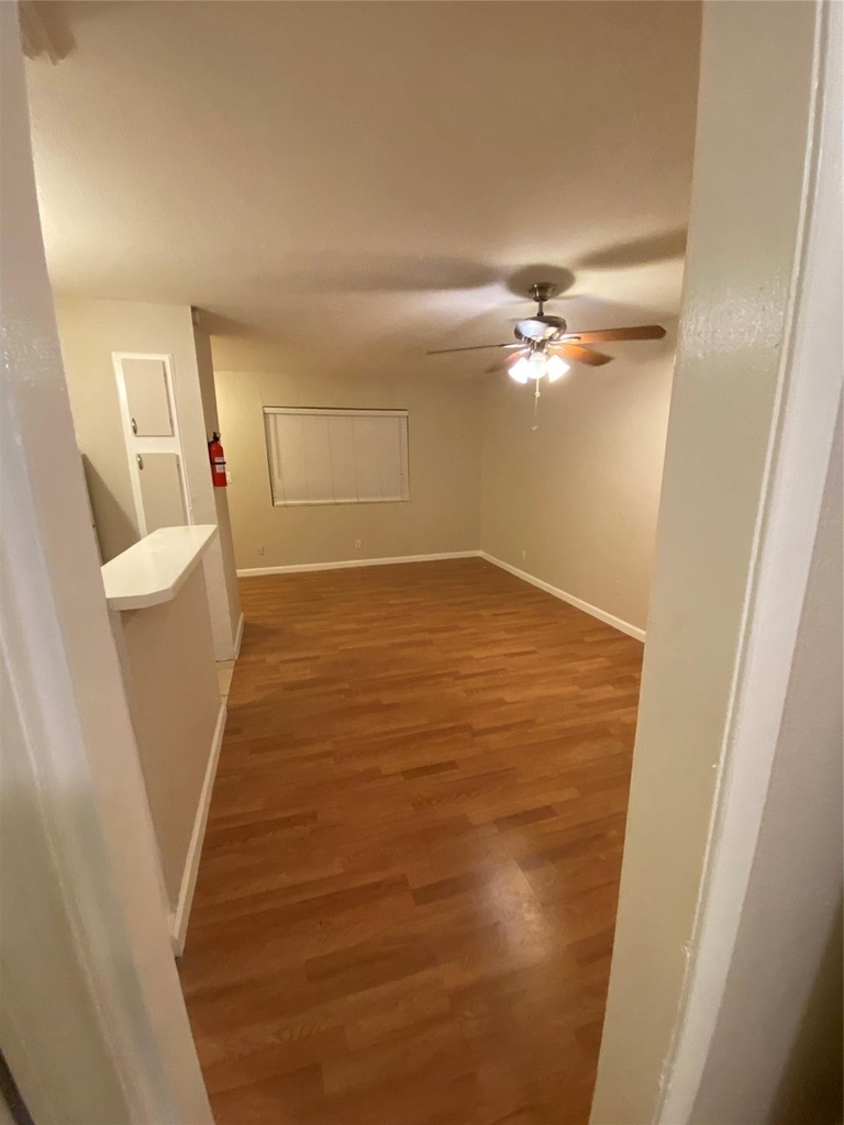 502 West Alabama Street - Photo 4