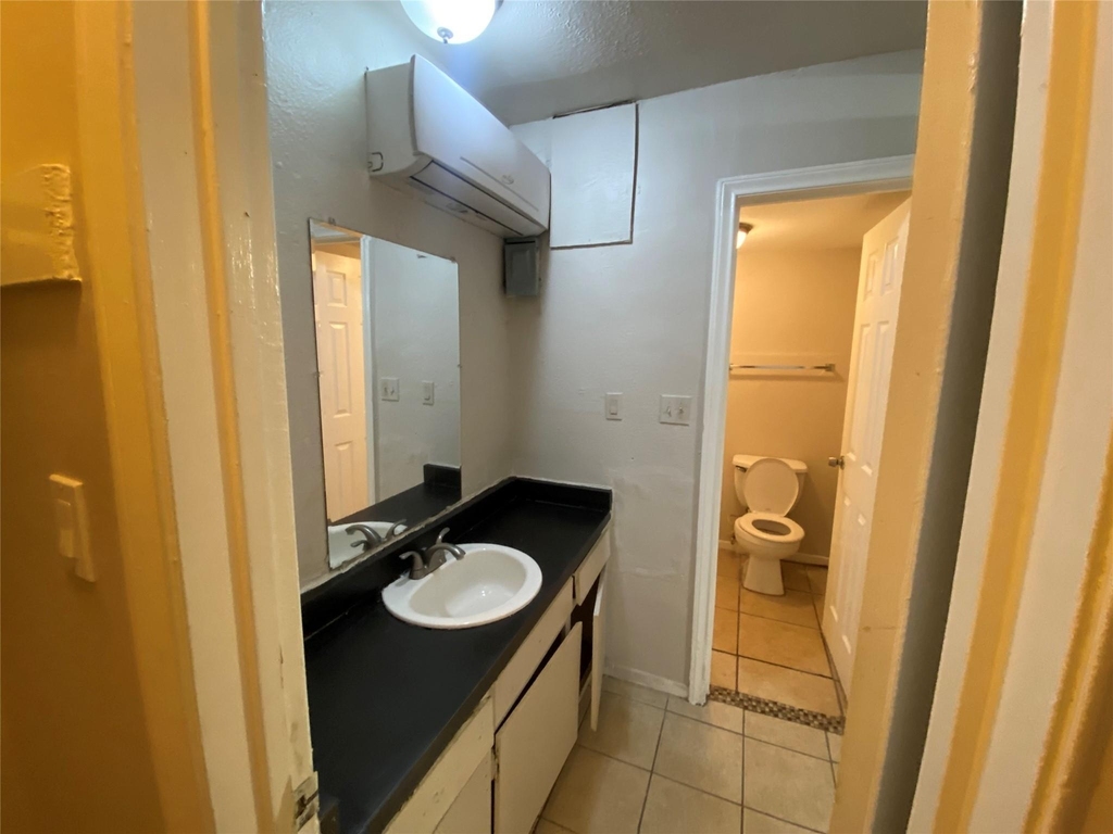 502 West Alabama Street - Photo 8