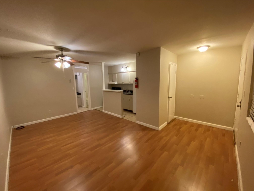 502 West Alabama Street - Photo 1