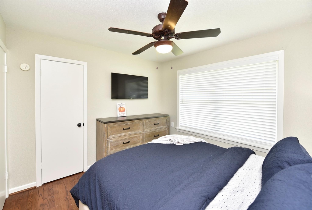 6330 Mobud Drive - Photo 17