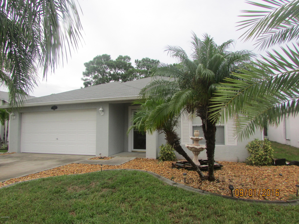 700 Benton Drive - Photo 0