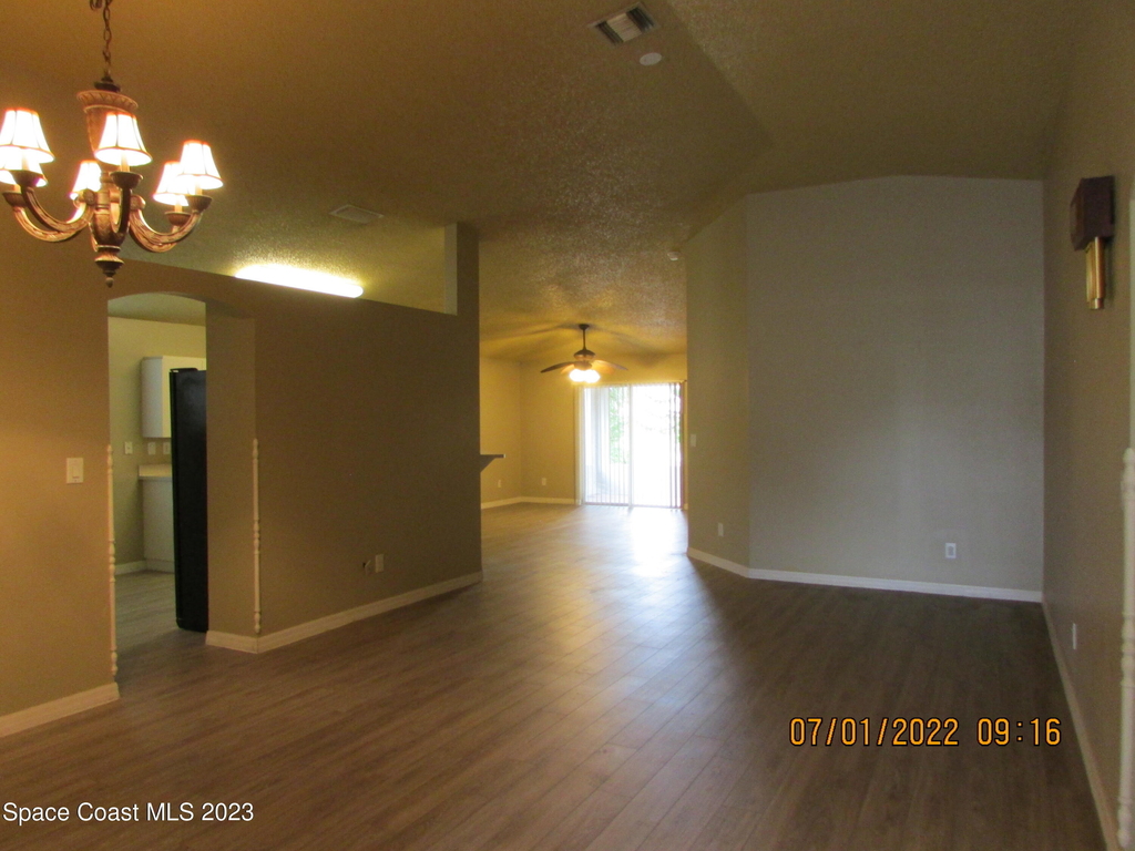 700 Benton Drive - Photo 6