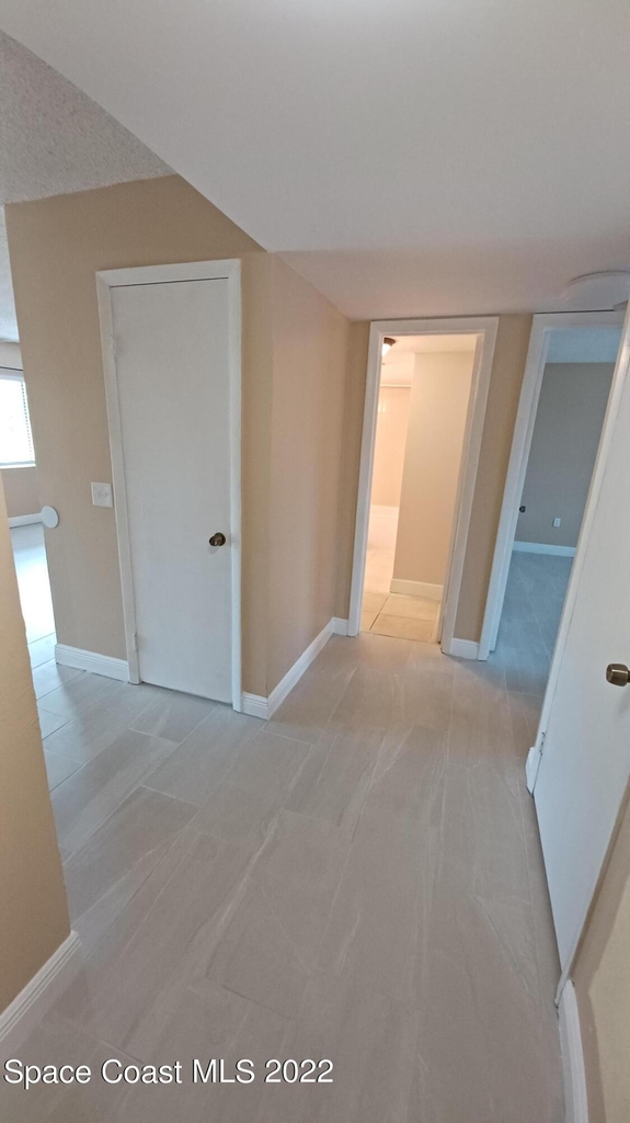 196 San Juan Circle - Photo 2